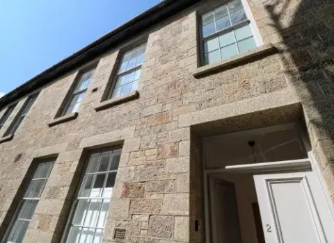 2 Regent Mews