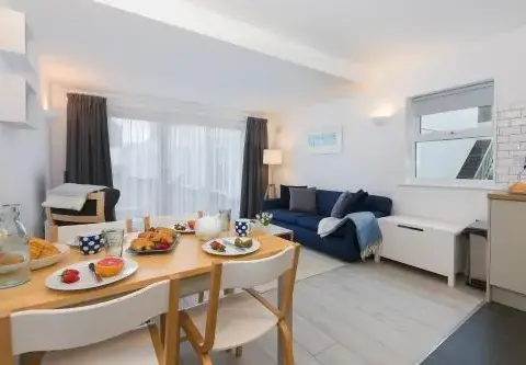 21 Carthew Court