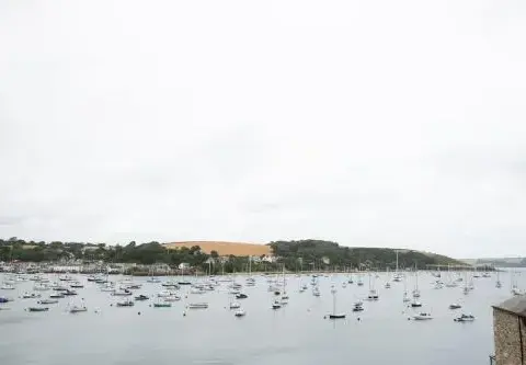 4 Bedroom Cottage with panoramic Harbour views