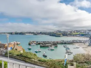 6 Harbour View