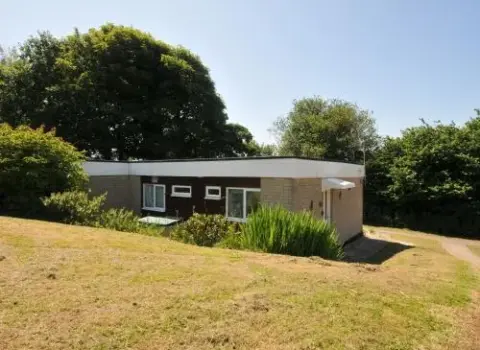 8 Hillside