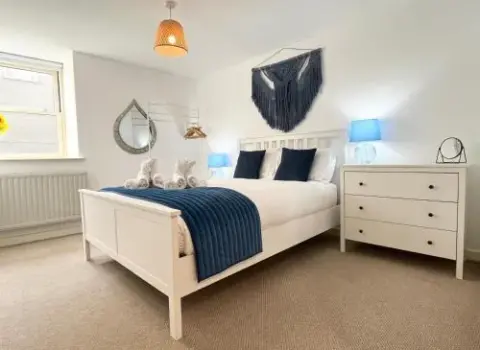 A Seaside Hideaway in Central Penzance Location