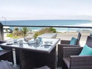 Apartment 3 Fistral Beach