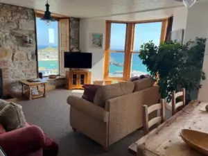Huers Watch Beautiful Apartment with Panoramic Views over St Ives Bay and private parking