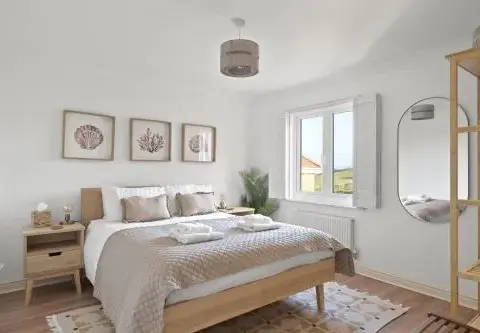 Apartment Sea Views & Parking Walk to Fistral