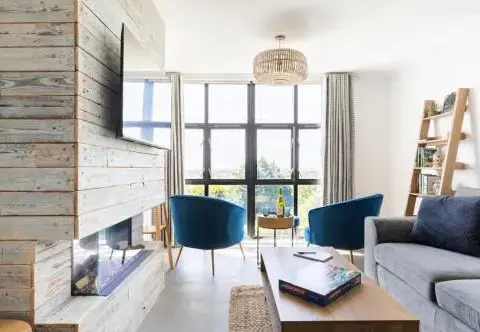 5 mins from the Eden Project Baybreeze Holiday Apartment, Sea Views, Super Kingsize Beds