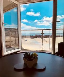 Beach House Apartment 1