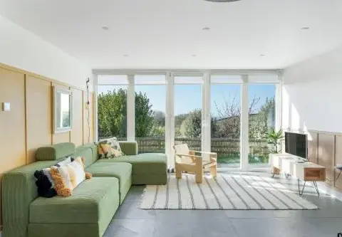 Beach Life Cabin Vibes Ocean Views nr Bude