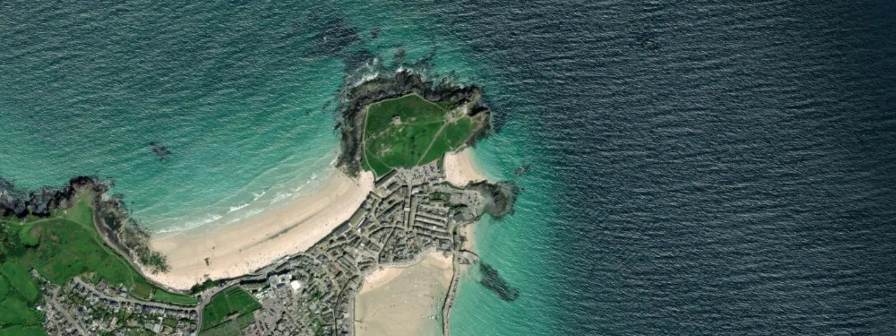 Porthgwidden Beach