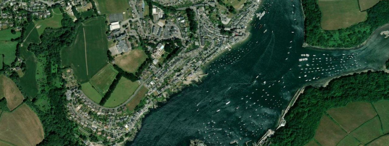 Whitehouse Beach on Fowey waterfront