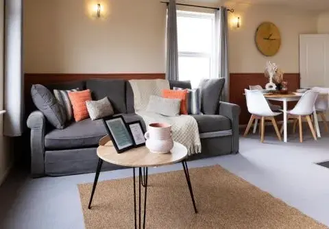 Beachfront Sea View Apartment Sleeps 6 Central Newquay Pet Friendly