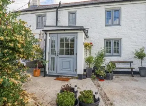 Bumblebee Cottage