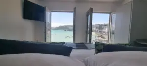 Chy Mor Apartment 2, Stunning sea views on the harbour