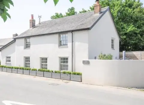 Cob Cottage