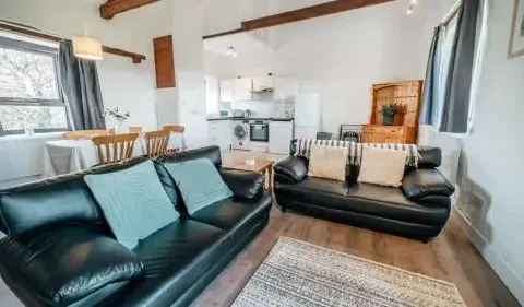 Combination of 2 Lovely Coastal Cottages nr Bude