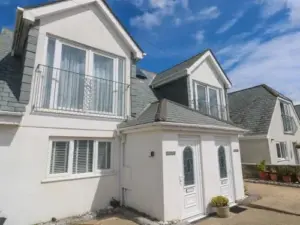 Fistral Palms 2