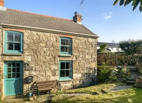 Gew Cottage