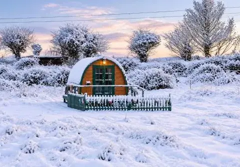 Glamping Pod in St Austell Sleeps 2 with Spa Pool