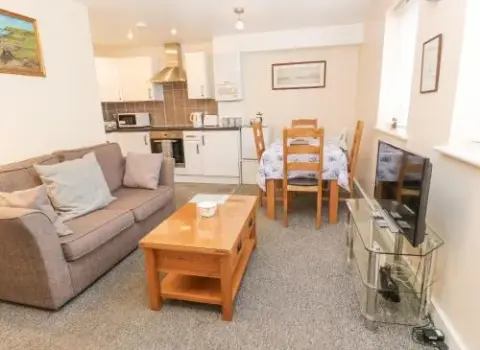 Greenwood Apartment
