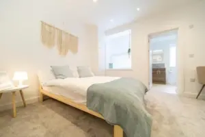 Ground Floor Couples Retreat