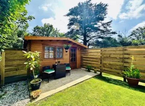 Harvey’s Lodge