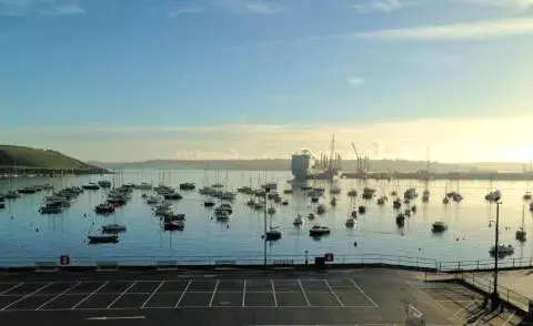 Headland View. Luxury. Harbour-Front. With Parking