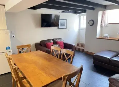 Hollies Cottage