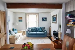 Light and Spacious Victorian Townhouse in Central Penzance