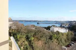 Seascape Stay No 4, Sea View & Parking
