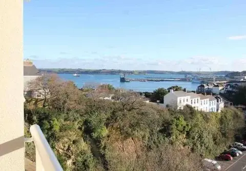 Seascape Stay No 4, Sea View & Parking