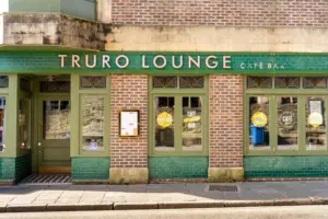 Truro Lounge