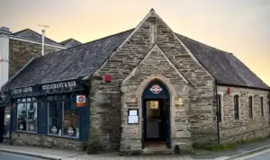 Warne’s Bar & Restaurant