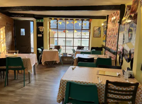 Daisy’s Cafe