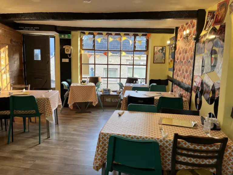 Daisy’s Cafe