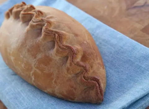 Pengenna Pasties Delabole