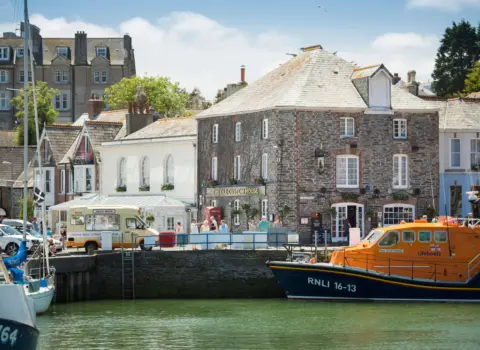 The Old Custom House