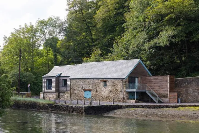 The Boat House Tea Room & Accommodation