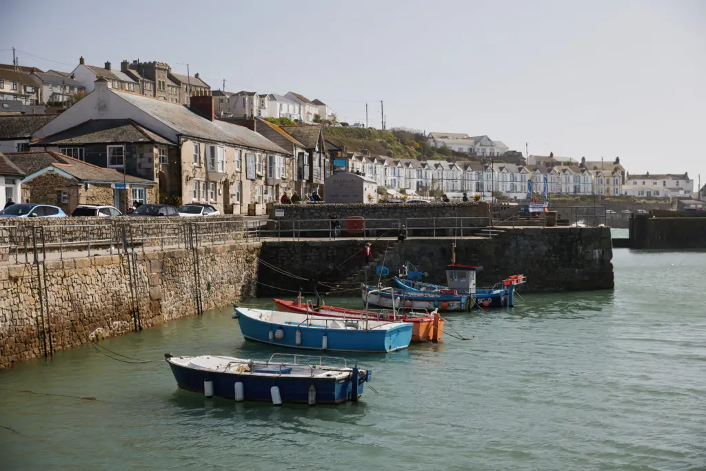 Porthleven Harbour Inn