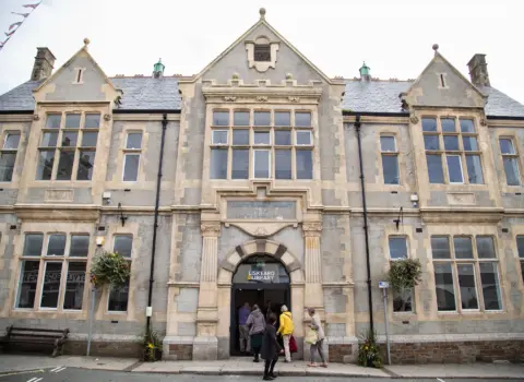 Liskeard Library & Community Centre