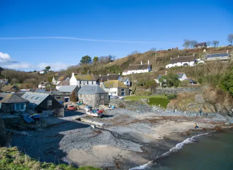 The Old Forge & cottages