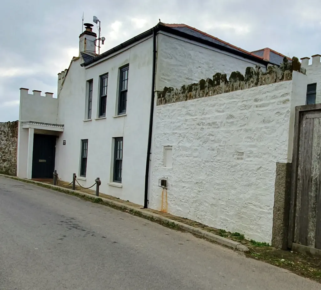 Halzephron House