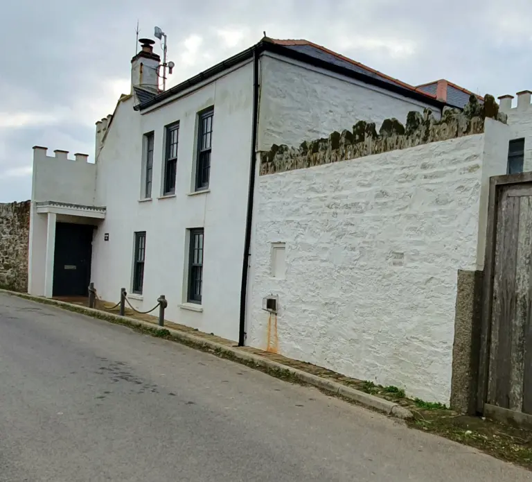 Halzephron House