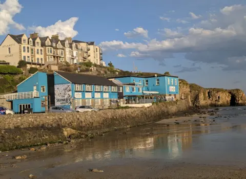 The Seiners Arms Hotel