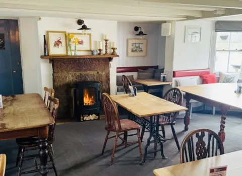 Tolcarne Country House
