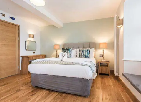 Land’s End Hotel
