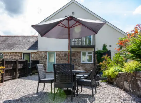 Mount Pleasant Farm Cottages