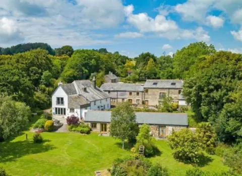 Trenean Farm Cottages