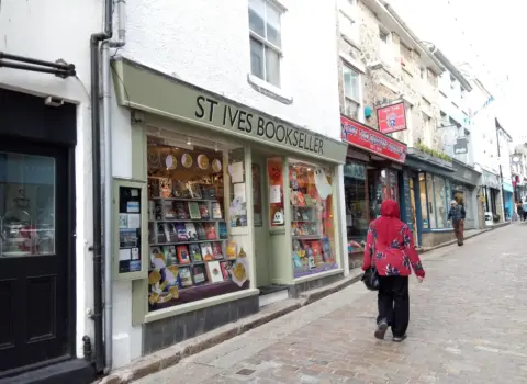 St Ives Bookseller