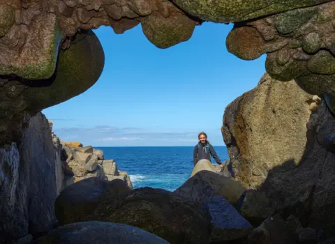 Piper’s Hole cave
