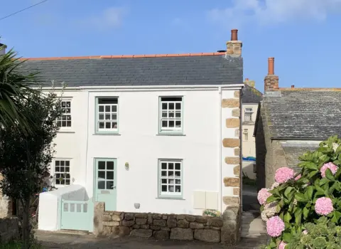 Charlie’s Cottage